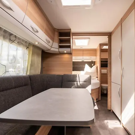 营地 Season Camper 701